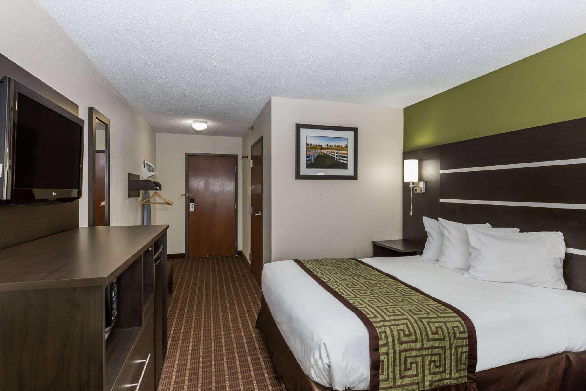 Baymont By Wyndham Louisville South I 65 Brooks Dış mekan fotoğraf